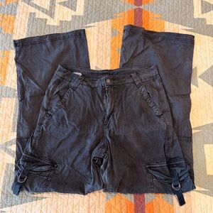 American Eagle Outfitters Black Cargo Pants